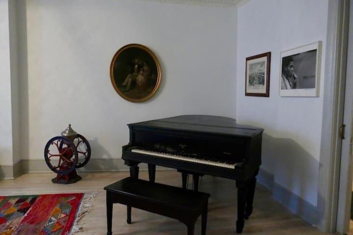 1830'S Historic Merchant House On The Park Les 纽约 外观 照片